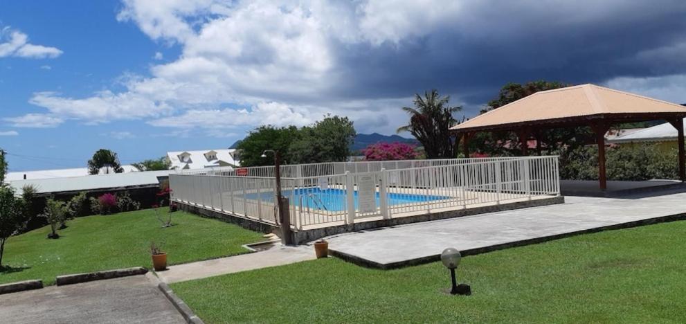 Ti'Bakoua A Sainte-Luce Plage Et Piscine Buitenkant foto